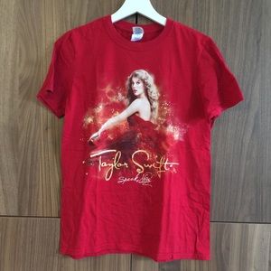 Taylor Swift shirt